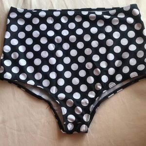 High waisted NWOT polka dot swim suit bottoms!